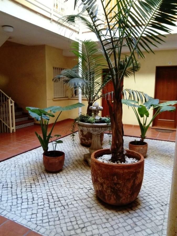 Apartamento Dos Aceras Malaga Exterior photo