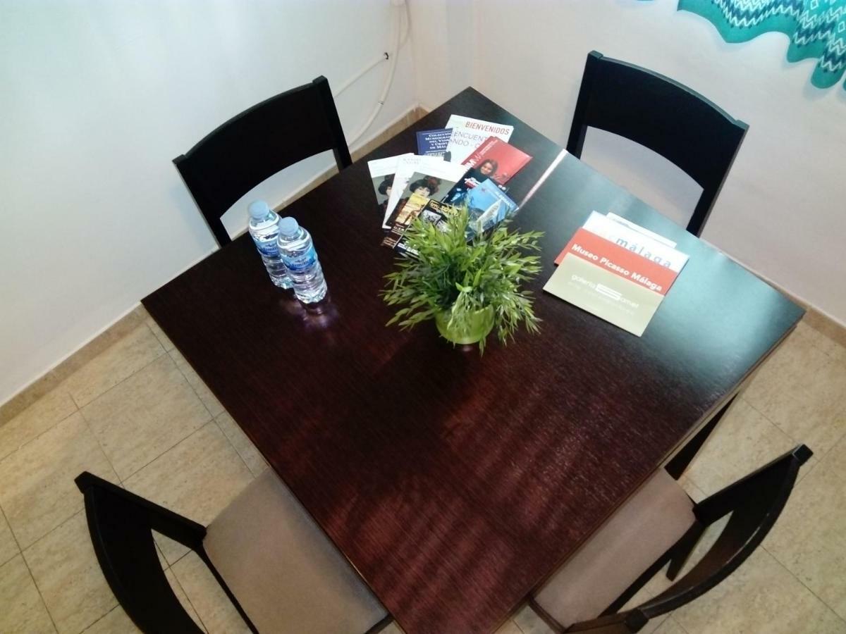 Apartamento Dos Aceras Malaga Exterior photo